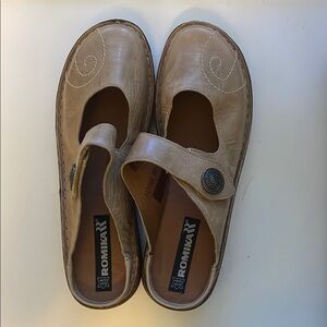 Romika Beige Women's Shoes